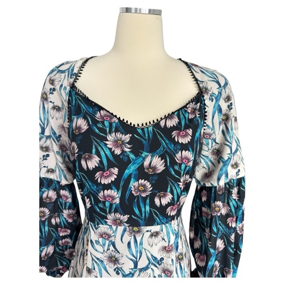 ELLIATT Emilia Long Sleeve Floral Print Asymmetrical Cocktail Mini Dress Small - Picture 10 of 10